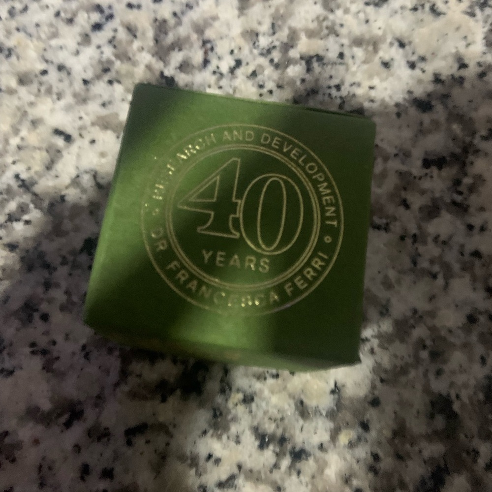 Irene forte HIBISCUS NIGHT CREAM
With Myoxinol new skincare casual fall $150 - Picture 3 of 4